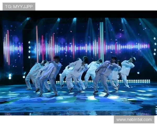 全国街舞大赛点评：杭州攀岩队在舞台上的意识表现与创新思维分析